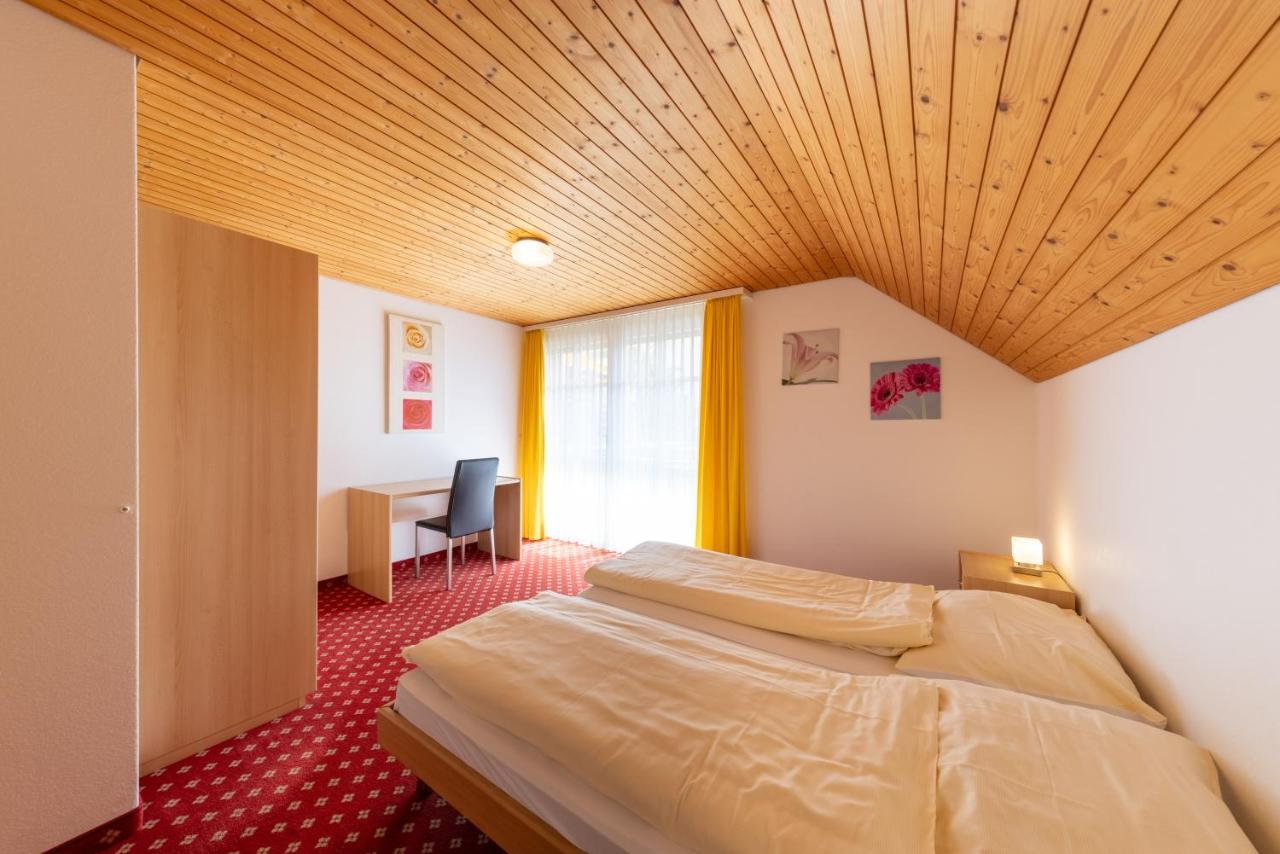 Holidays Aparthotel 4*